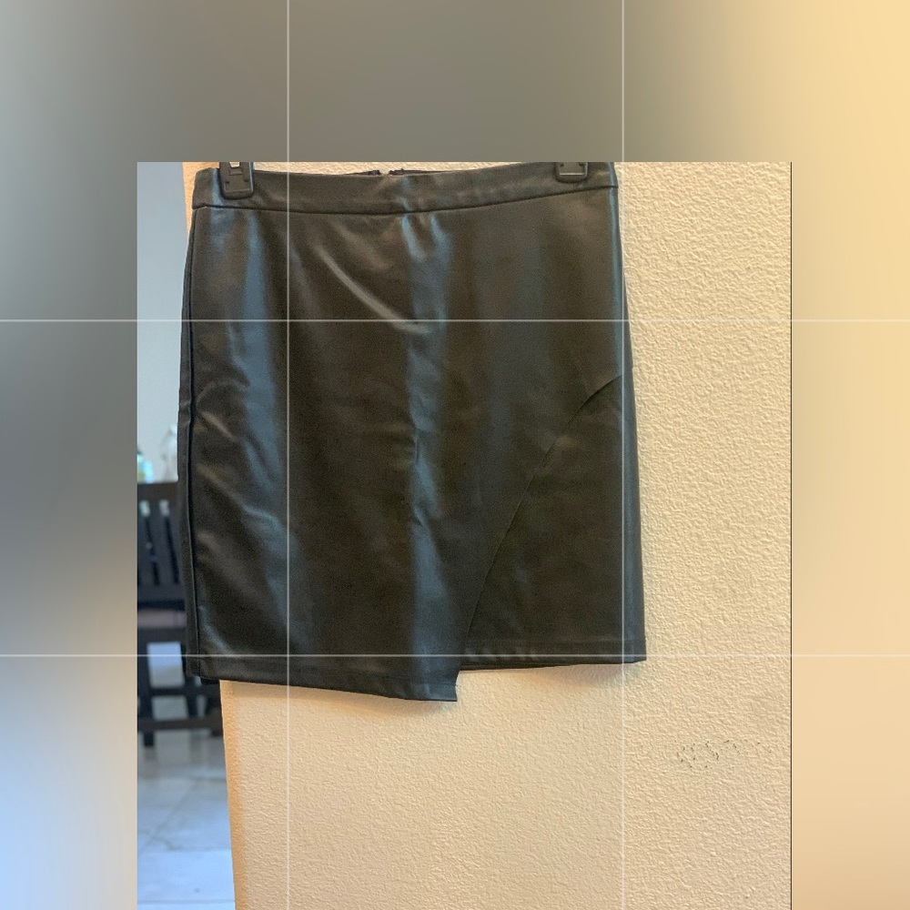 Forever21 Leather skirt
